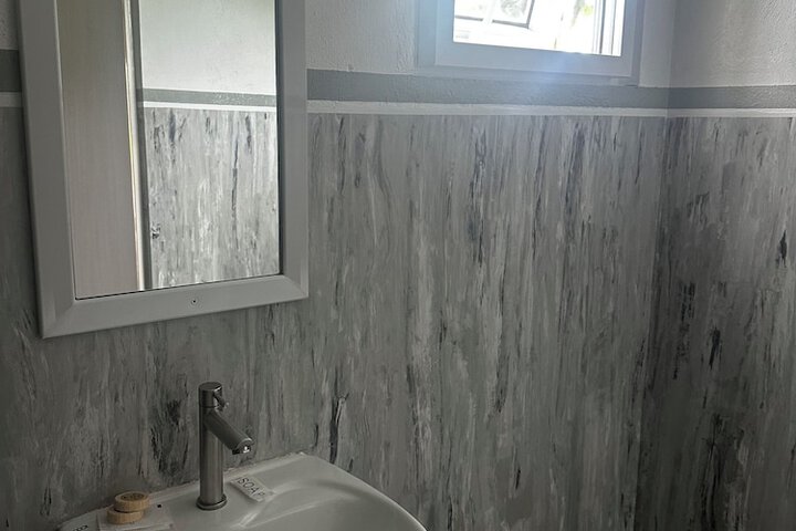 Room 60 of 124