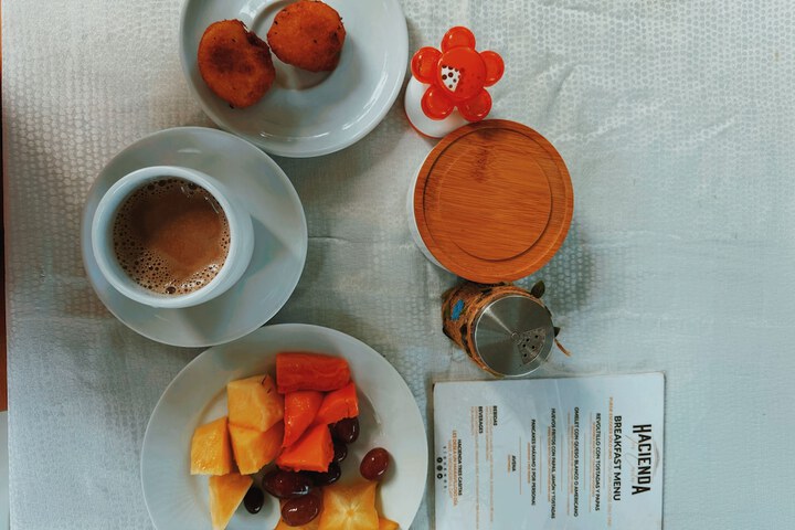 Breakfast/Coffee Service 102 of 125