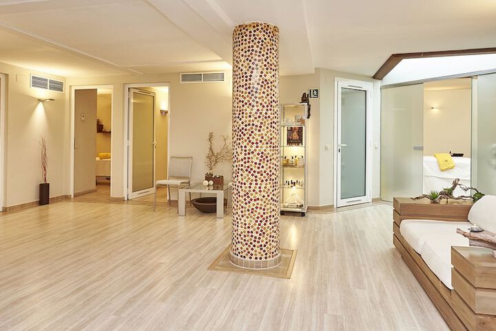 Hotel Interior 26 of 63