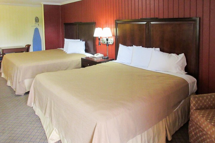 1 King Bed (12 of 20)