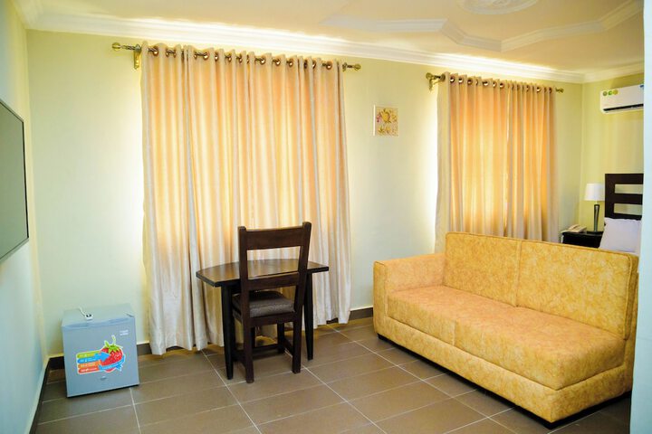 Room 8 of 31