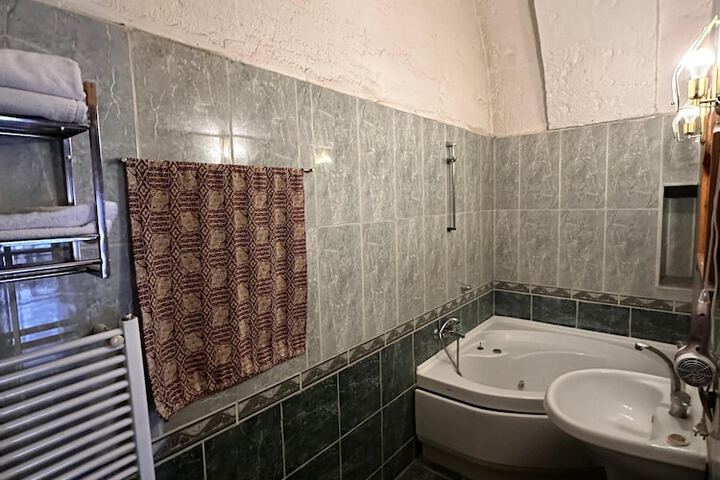 Room 8 of 55