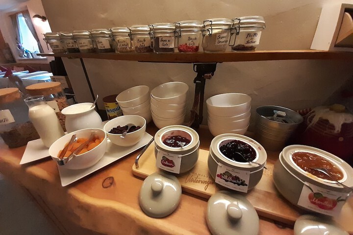 Breakfast/Coffee Service 133 of 172