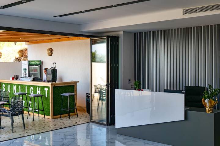 Hotel 56 of 65