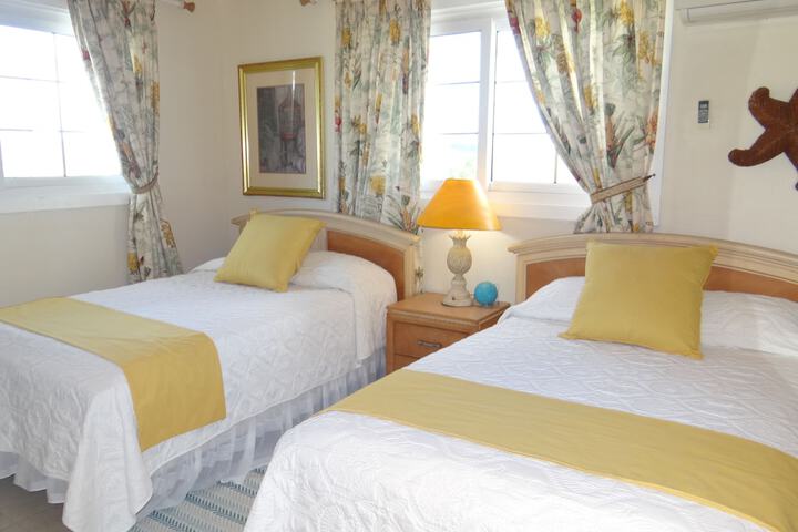Room 10 of 72