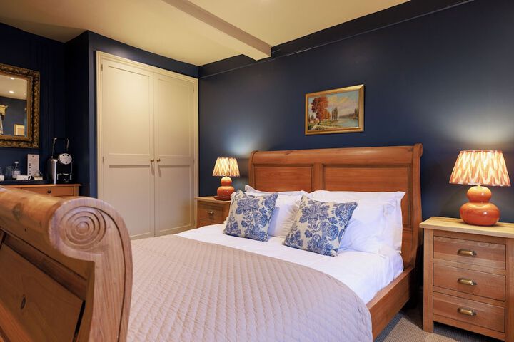 Room 12 of 51