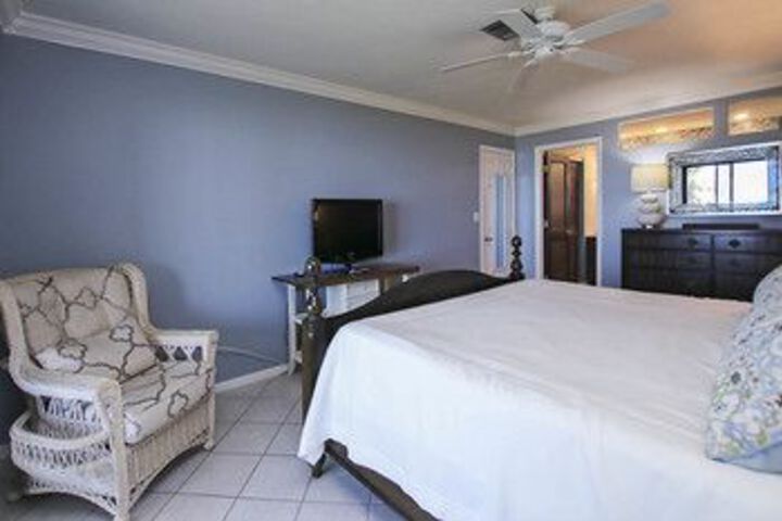 Room 34 of 63