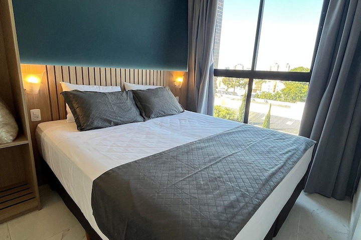 Room 9 of 48