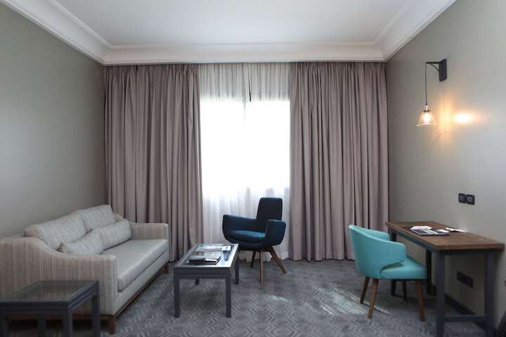 Room 7 of 64