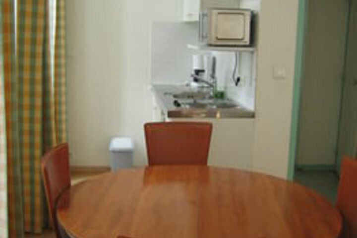 Room 5 of 7