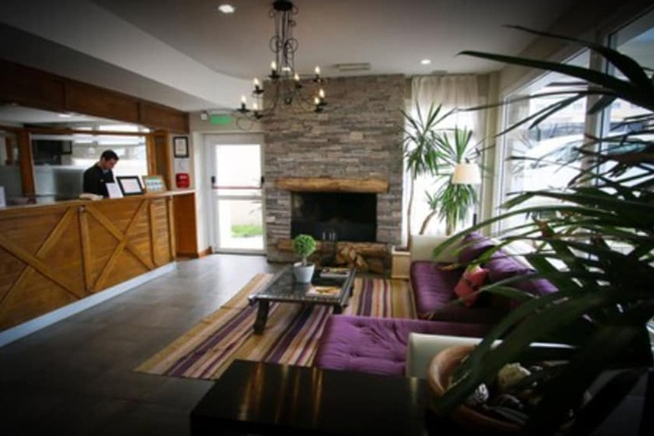 Hotel Interior 4 of 92