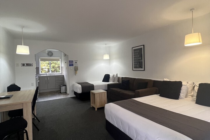 Room 34 of 42