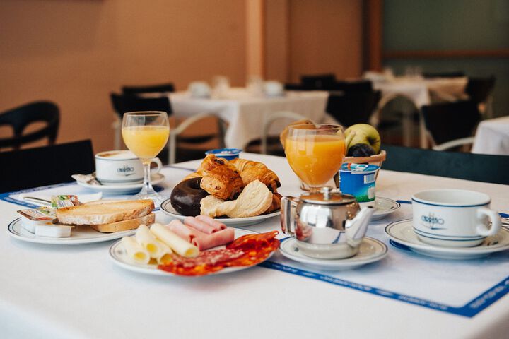 Breakfast area