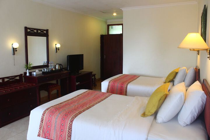 Room 5 of 43