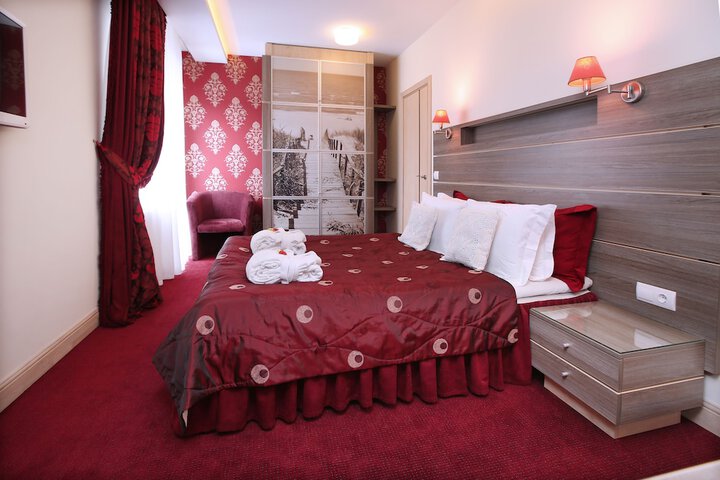 Room 7 of 46