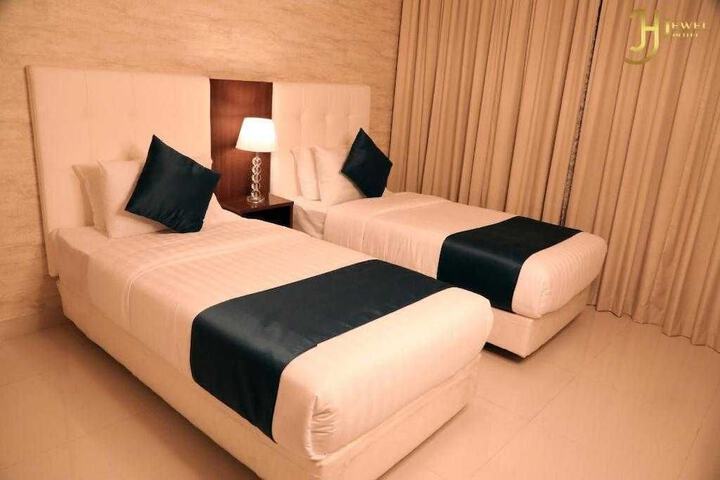 Room 15 of 24