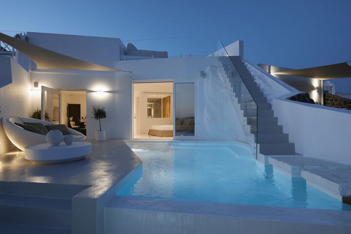 Pool 50 of 240