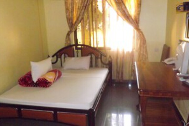 Room 17 of 24