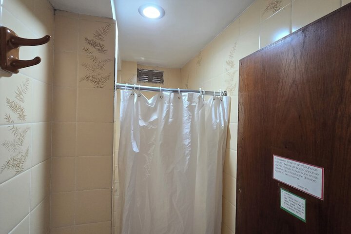 Room 53 of 92
