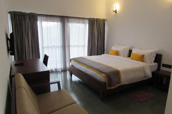 Room 4 of 47