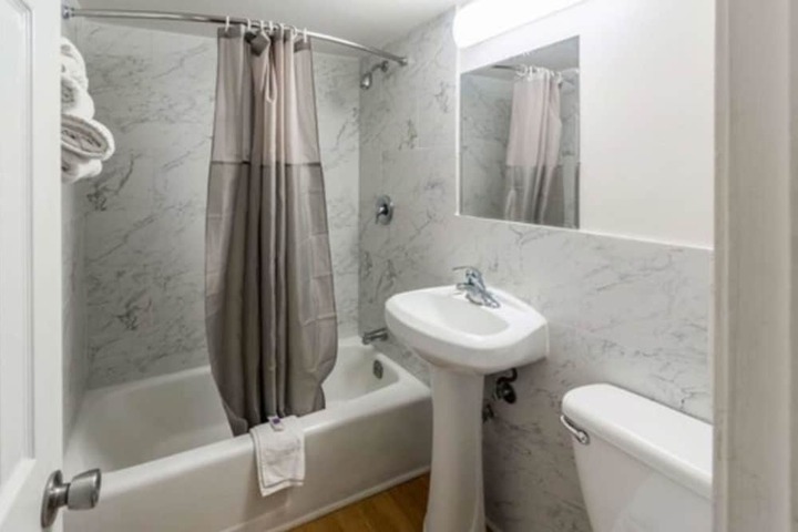 Room 20 of 25
