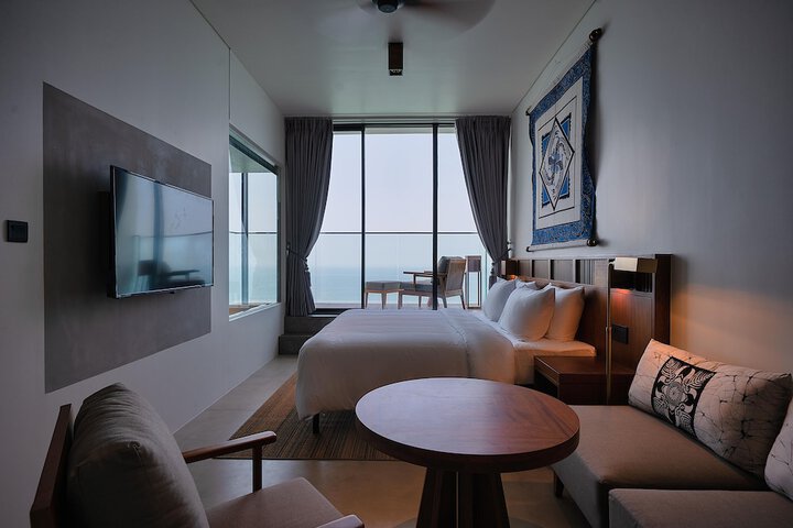 Room 16 of 35