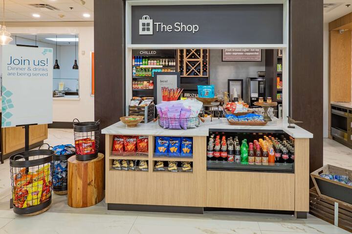 Snack bar