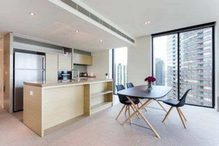 Room 32 of 46