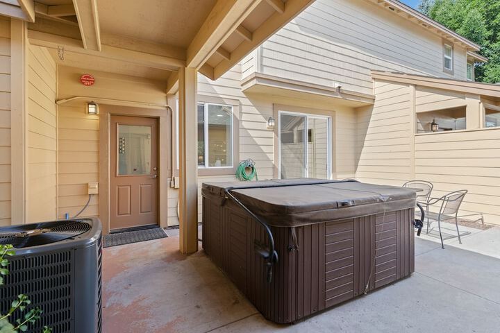 Property Grounds 34 of 38