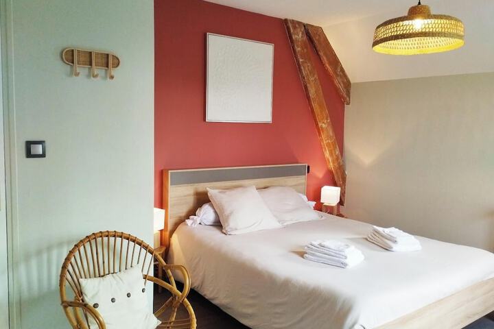 Room 12 of 49