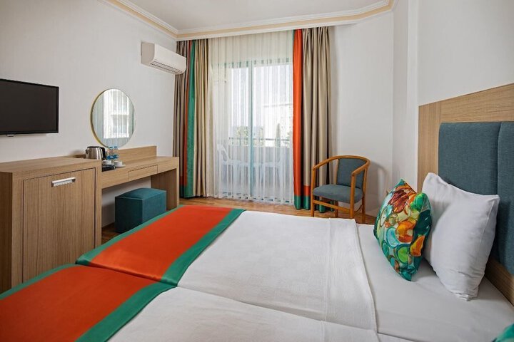 Room 11 of 73