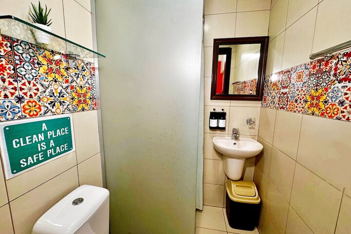Room 100 of 114