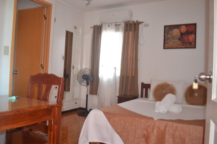 Room 7 of 141