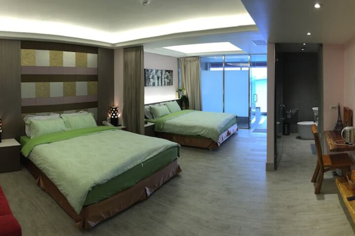 Room 41 of 185