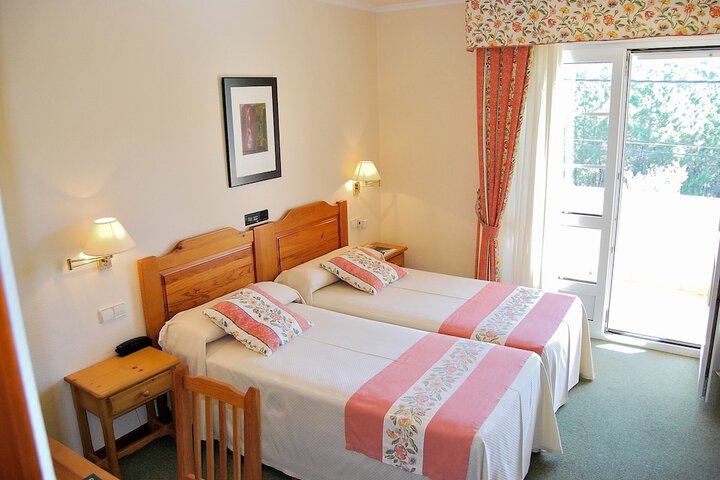 Room 3 of 45
