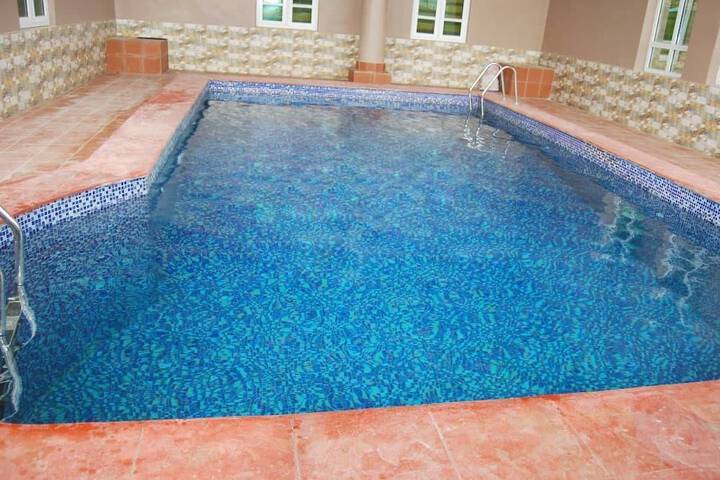 Pool 9 of 15