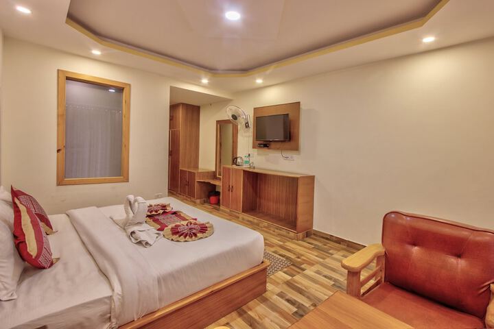 Room 3 of 23