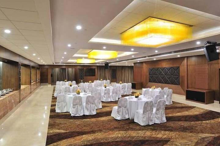 Ballroom/Hall 45 of 75