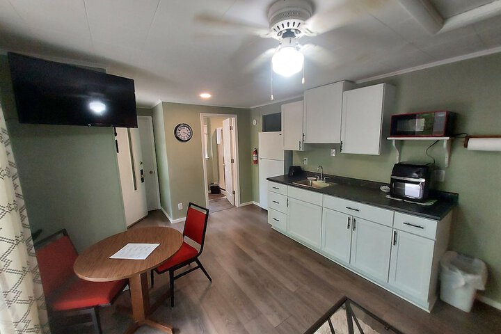 Room 18 of 35