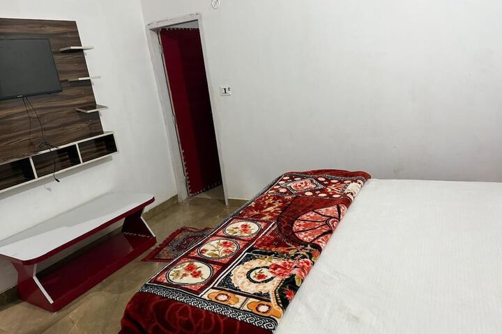 Room 7 of 23