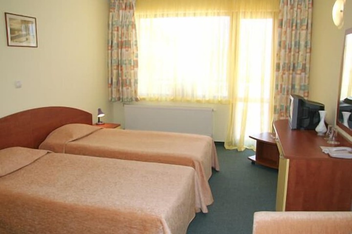 Room 7 of 61