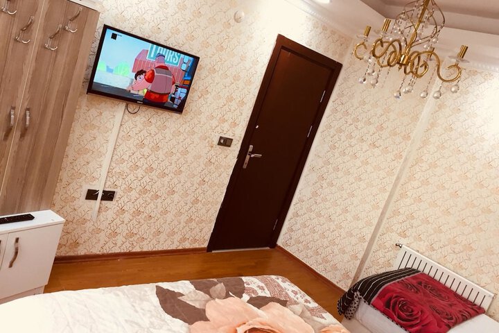 Room 5 of 30