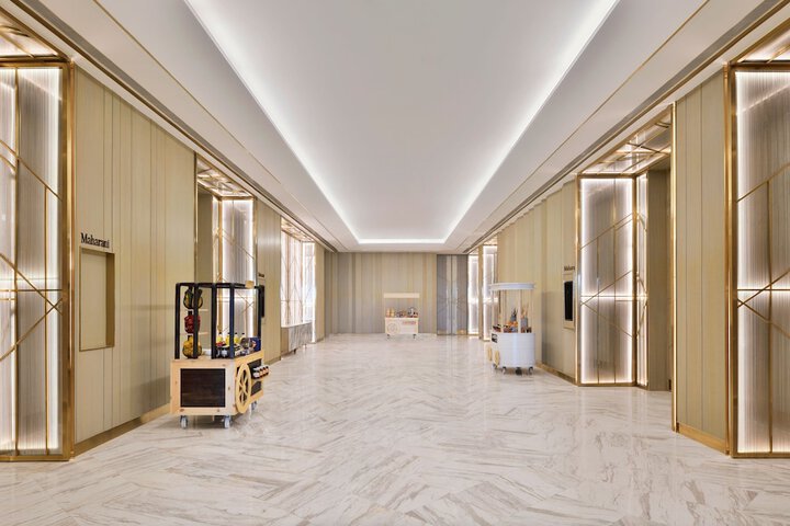 Ballroom/Hall 65 of 88