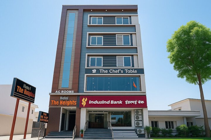Hotel The Heights