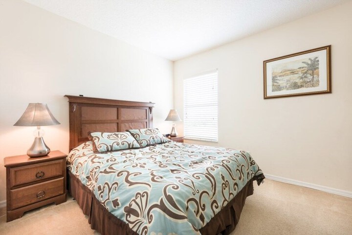Room 12 of 414