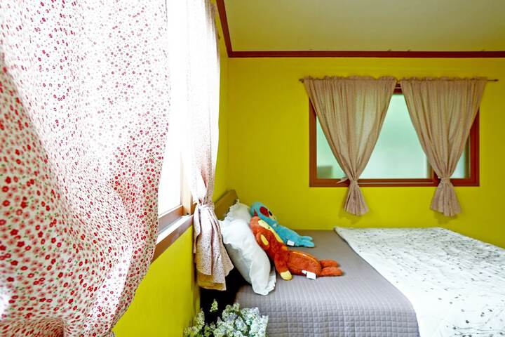 Room 82 of 111