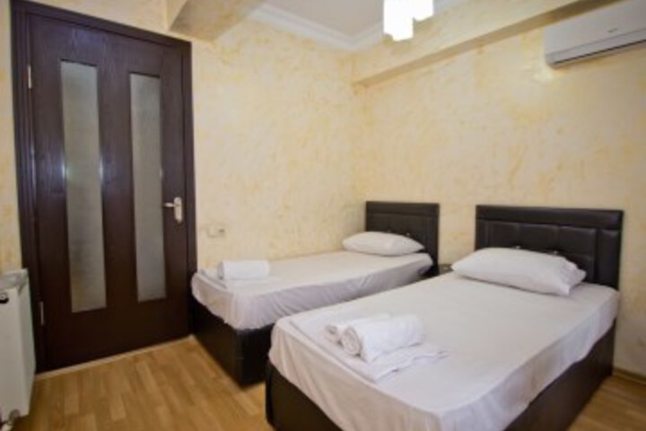 Room 62 of 93