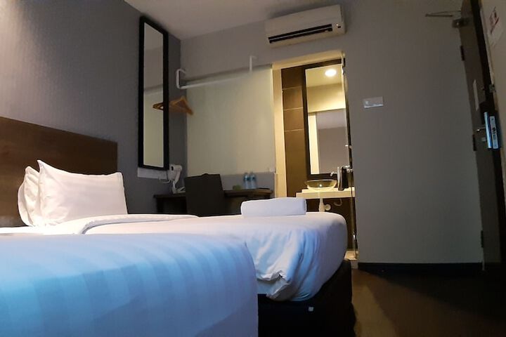 Room 55 of 138