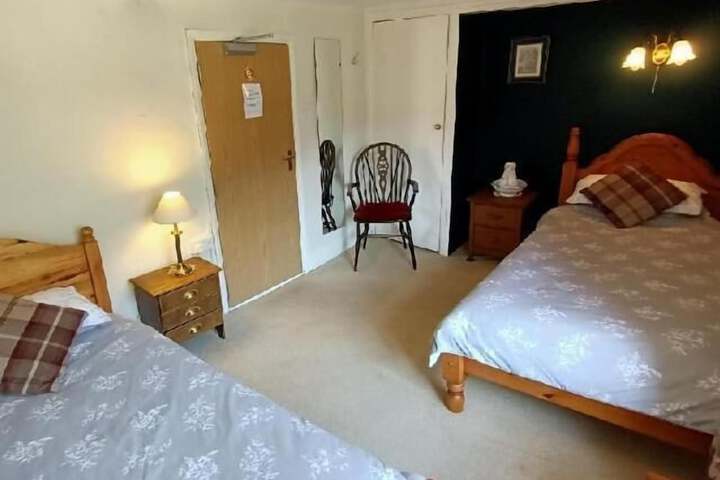 Room 13 of 43