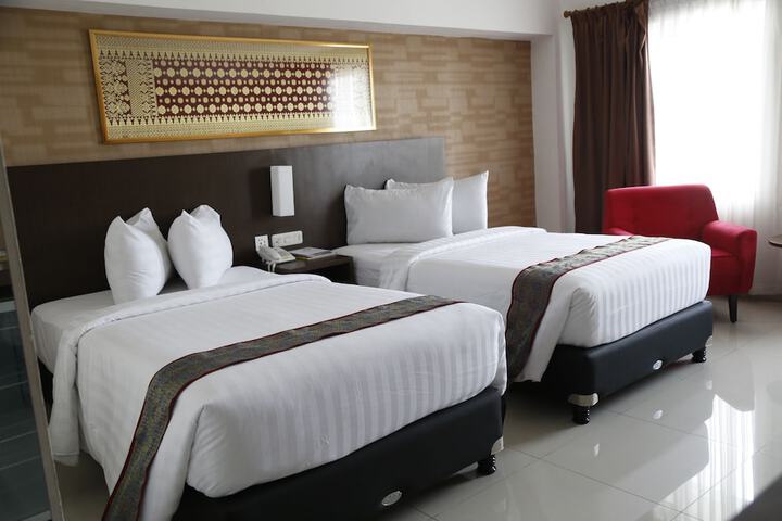 Room 3 of 34